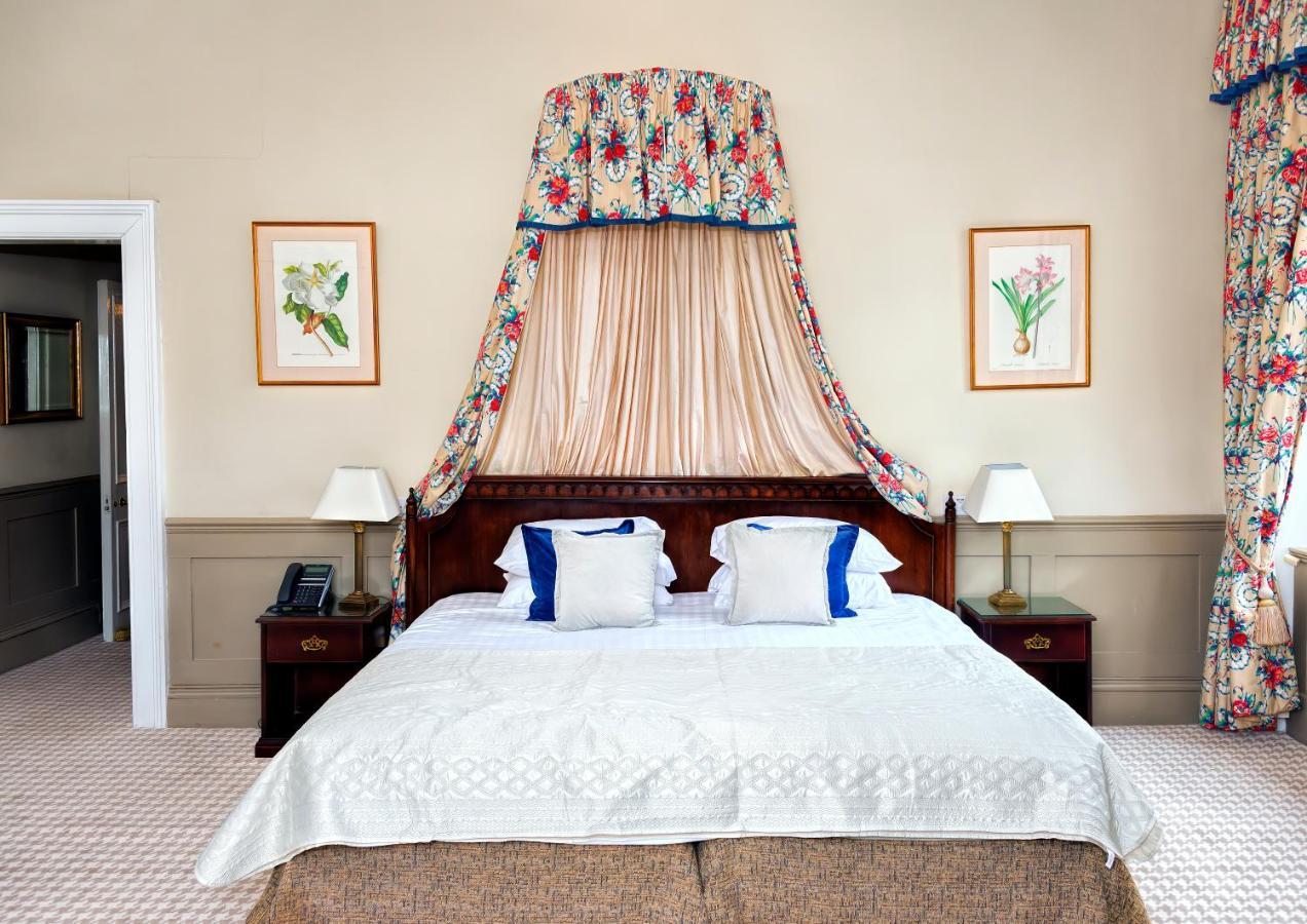 Willington Hall Hotel Tarporley Extérieur photo