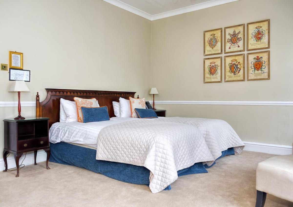 Willington Hall Hotel Tarporley Extérieur photo