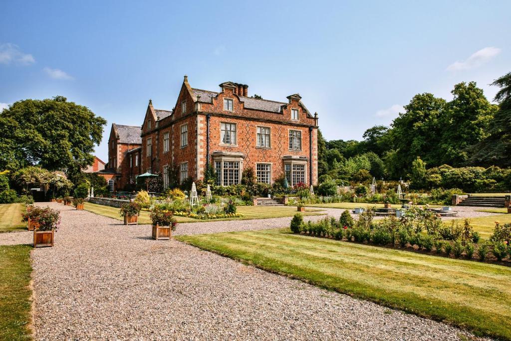 Willington Hall Hotel Tarporley Extérieur photo