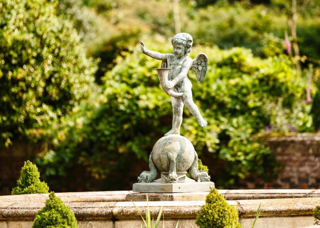 Willington Hall Hotel Tarporley Extérieur photo