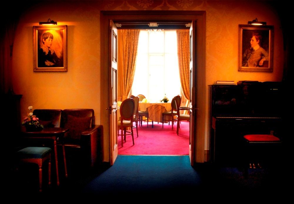 Willington Hall Hotel Tarporley Extérieur photo