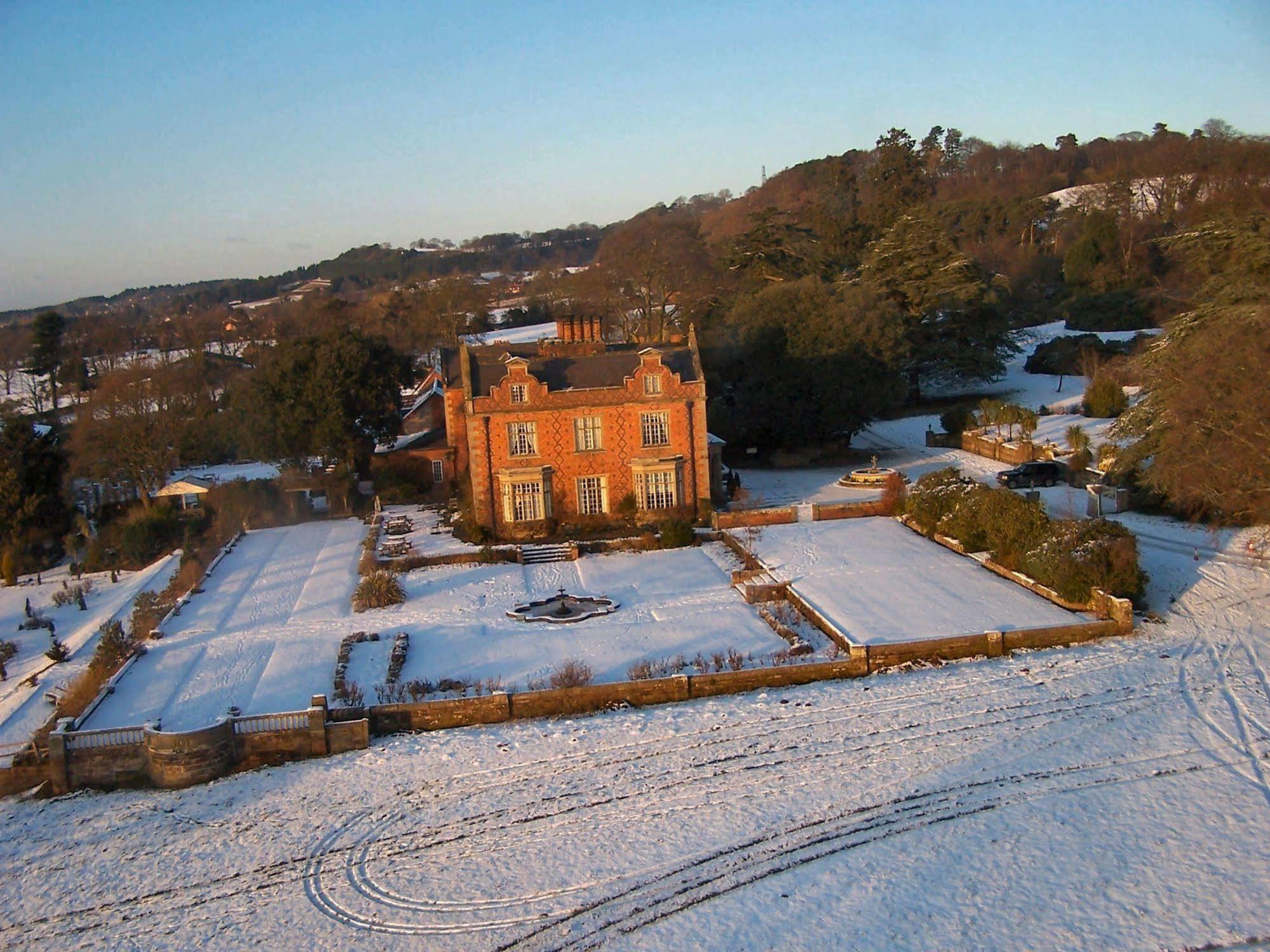 Willington Hall Hotel Tarporley Extérieur photo