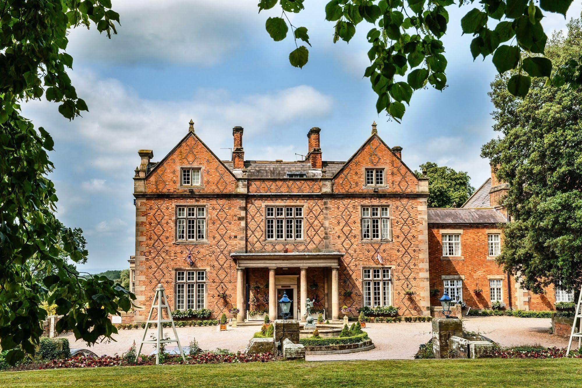 Willington Hall Hotel Tarporley Extérieur photo