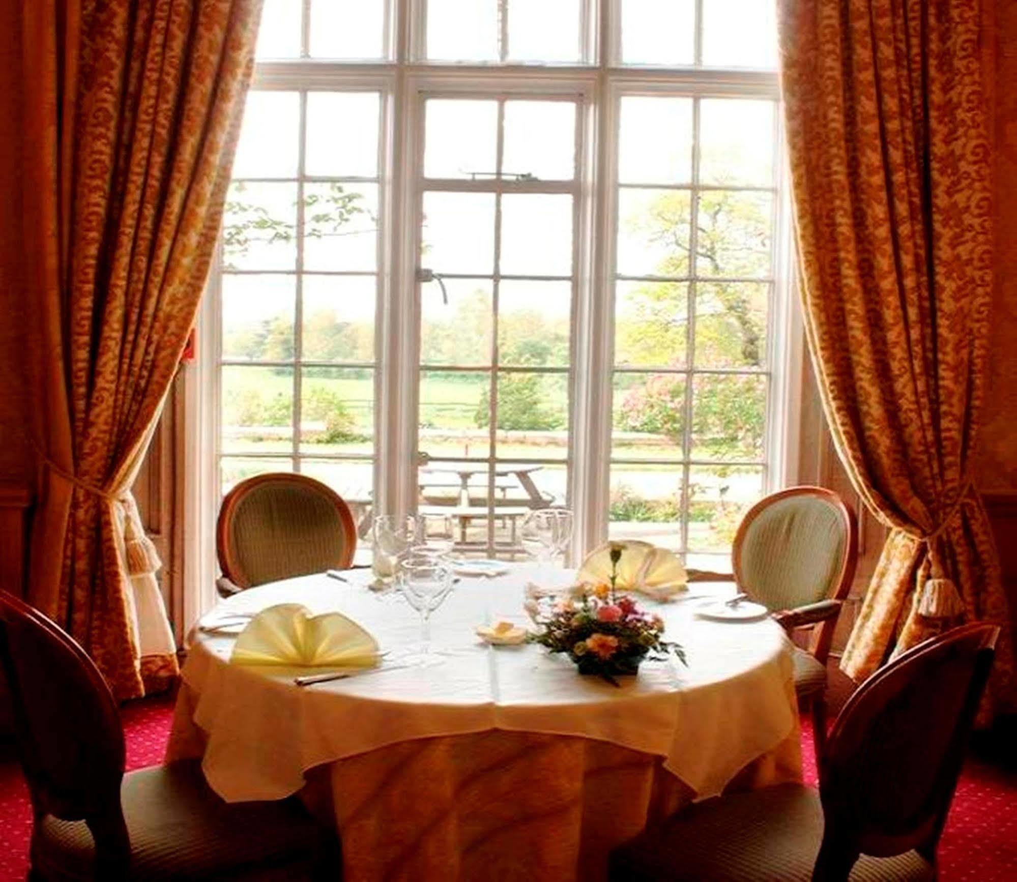 Willington Hall Hotel Tarporley Extérieur photo