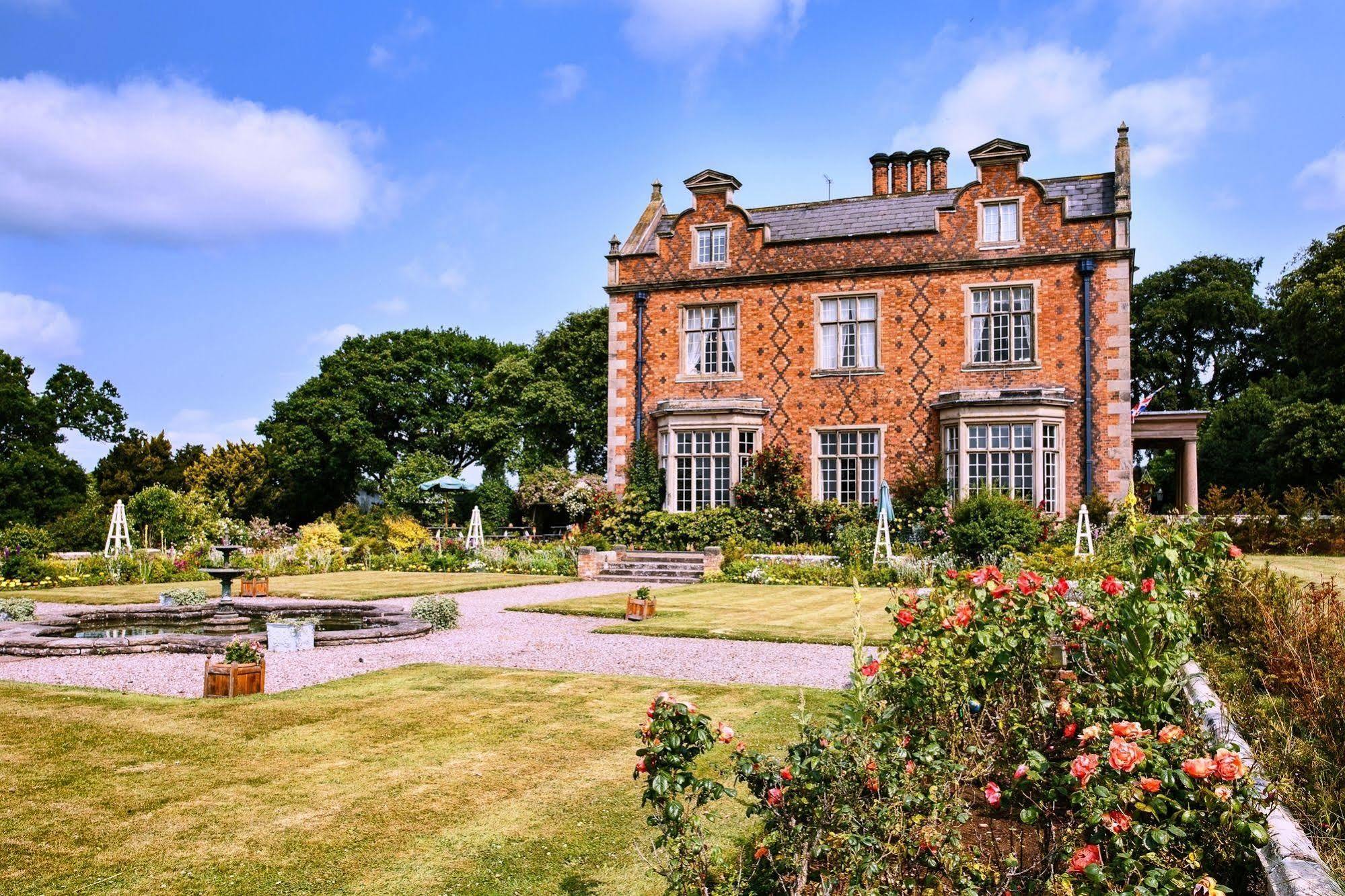 Willington Hall Hotel Tarporley Extérieur photo